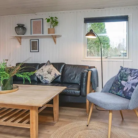Feriehus 14 Person In Orsted Kare